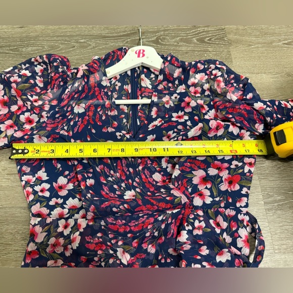 Calvin Klein Flutter Sleeve Floral Print Asymmetrical Hem MIDI Dress 4 Fairycore - Picture 13 of 15